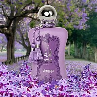 A captivating fragrance for women. Fresh, fruity and thoroughly charming in spirit, it blends top notes of passionfruit and amber with floral notes at its heart.Animalic musk, creamy sandalwood and bitter-sweet caramel sit at the base