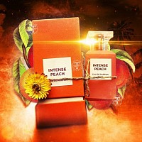 Ripe Peaches. Rum-infused Davana oil shifts the tone with a strong, seductive core.  Set on a patchouli base  The EDP excites with a sweep of reckless desire.   This perfume is a rich, alluring scent that climbs to a dizzying crescendo